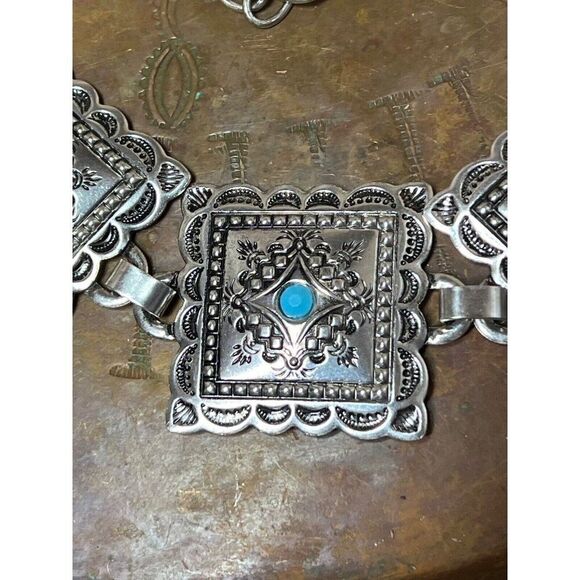 Concho Southwest Silver Unisex Chain belt adjustable to 52” Faux Turquoise new - Picture 3 of 10